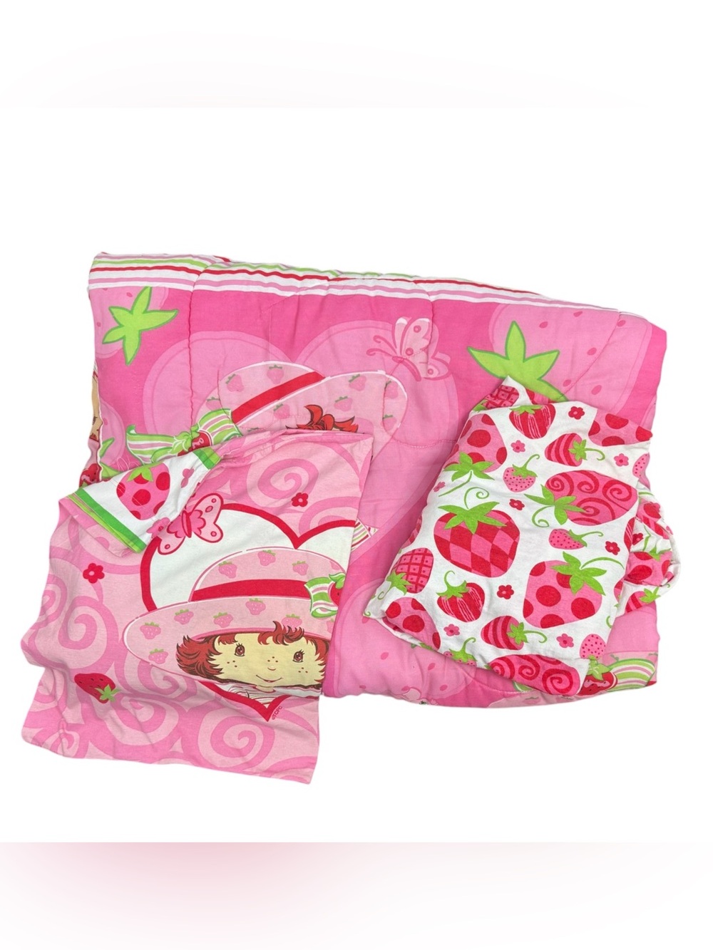 2003 Strawberry Shortcake comforter and sheet/ pillowcase set Twin Size